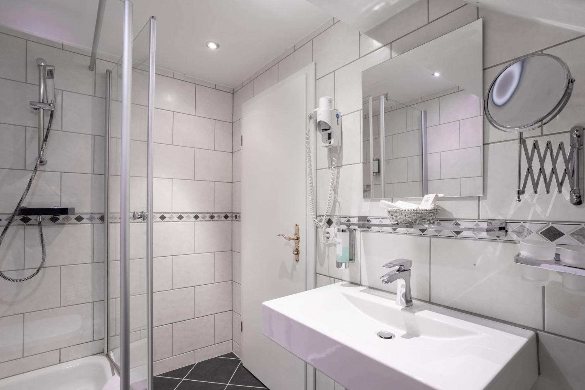 Burghotel Staufenberg Staufenberg  Zewnętrze zdjęcie