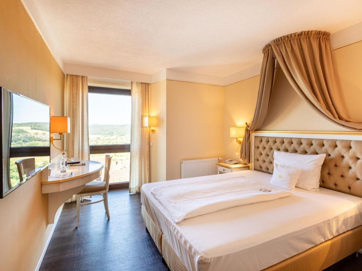 Burghotel Staufenberg Staufenberg  Zewnętrze zdjęcie