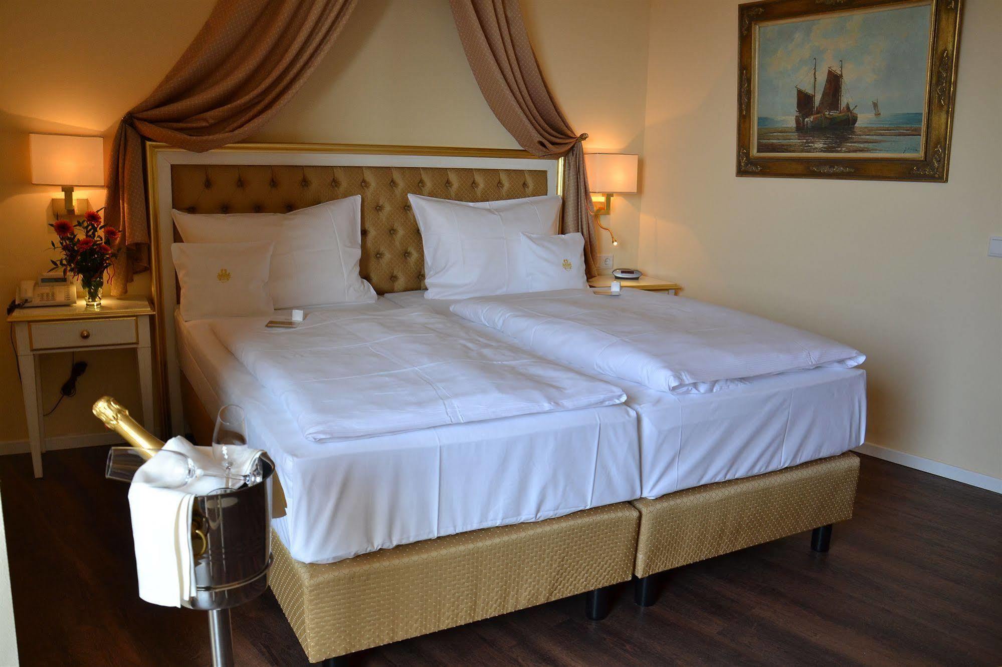 Burghotel Staufenberg Staufenberg  Zewnętrze zdjęcie